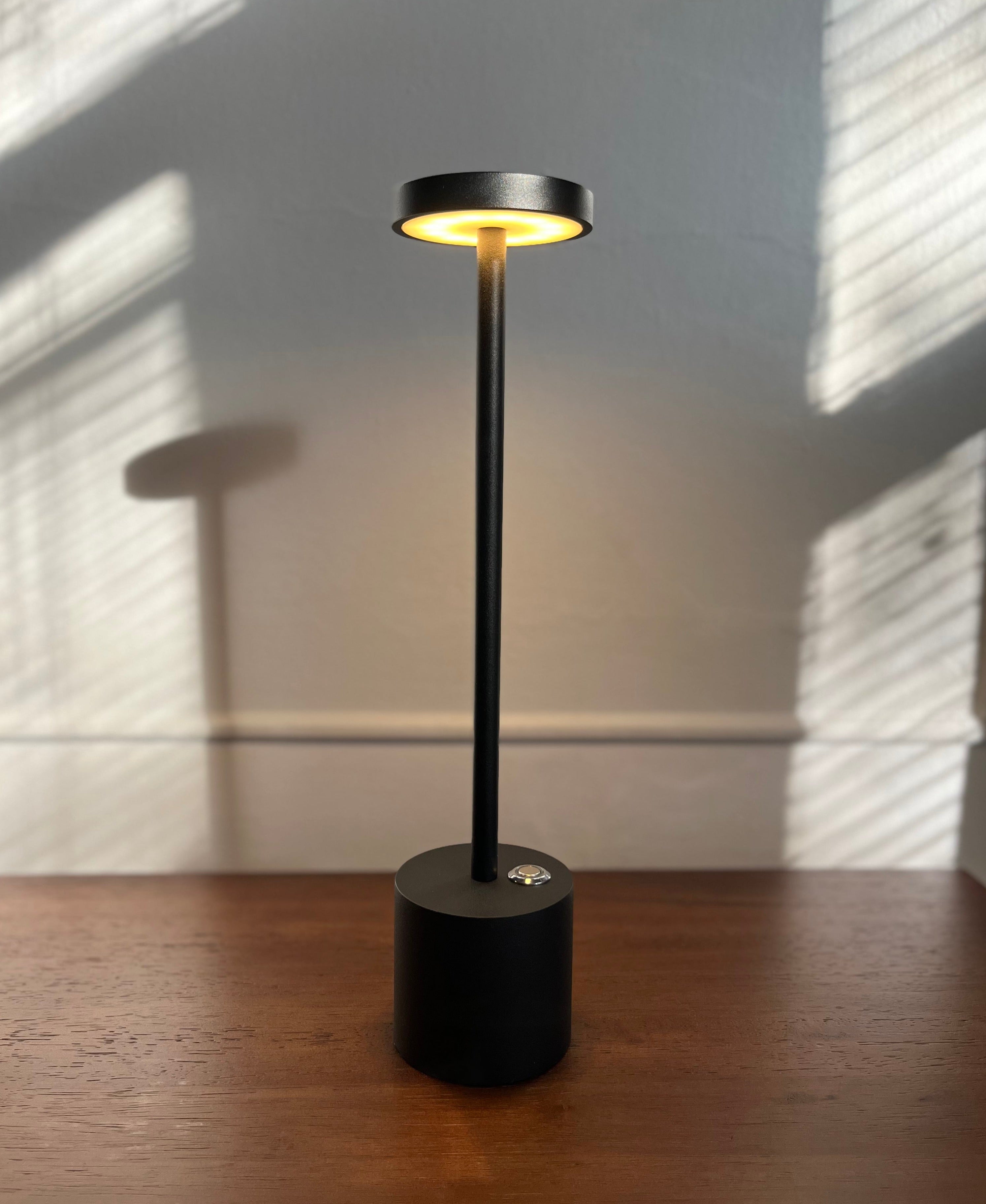 Harbor Cordless LED Table Lamp | Knesse