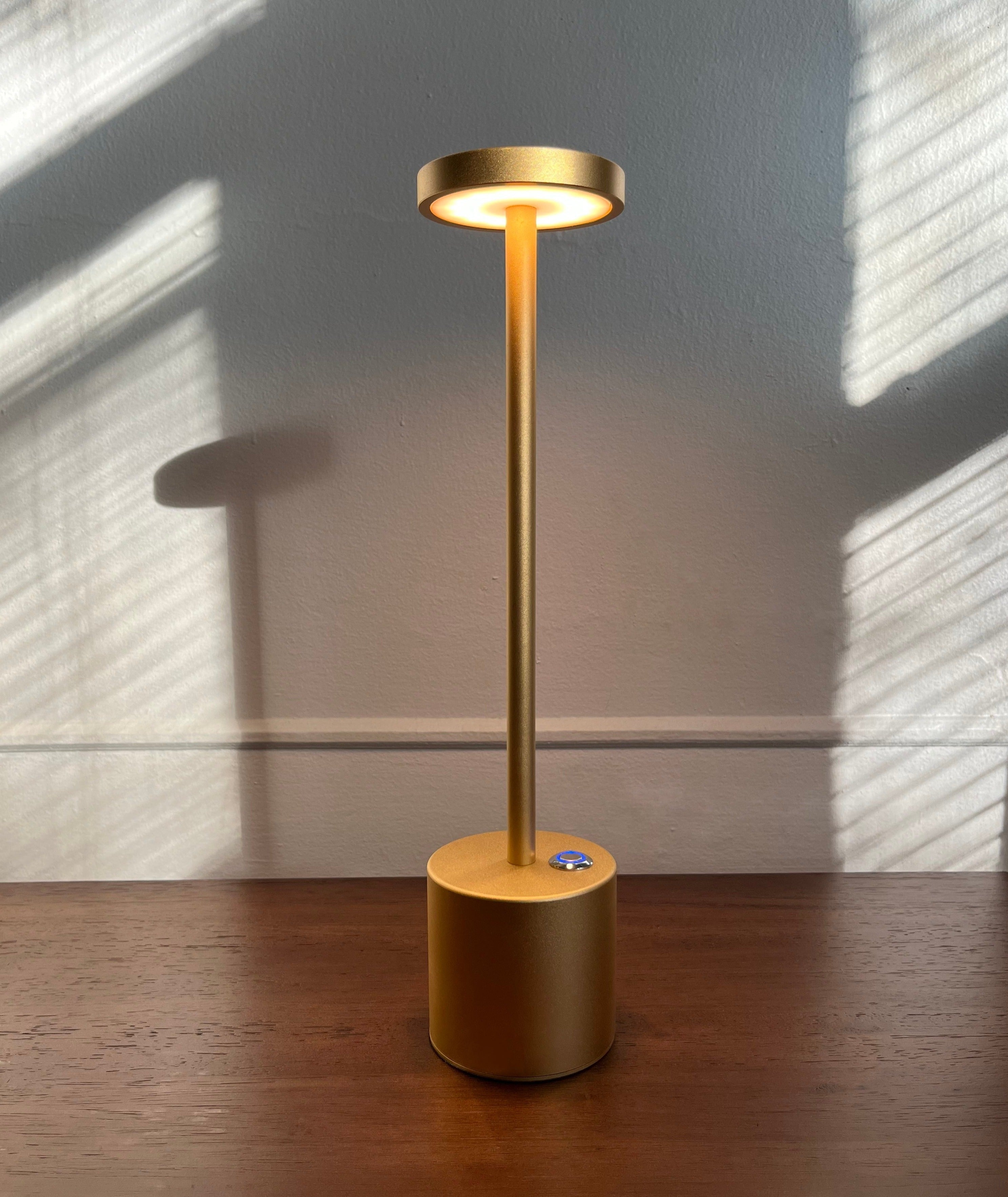 Harbor Cordless LED Table Lamp | Knesse