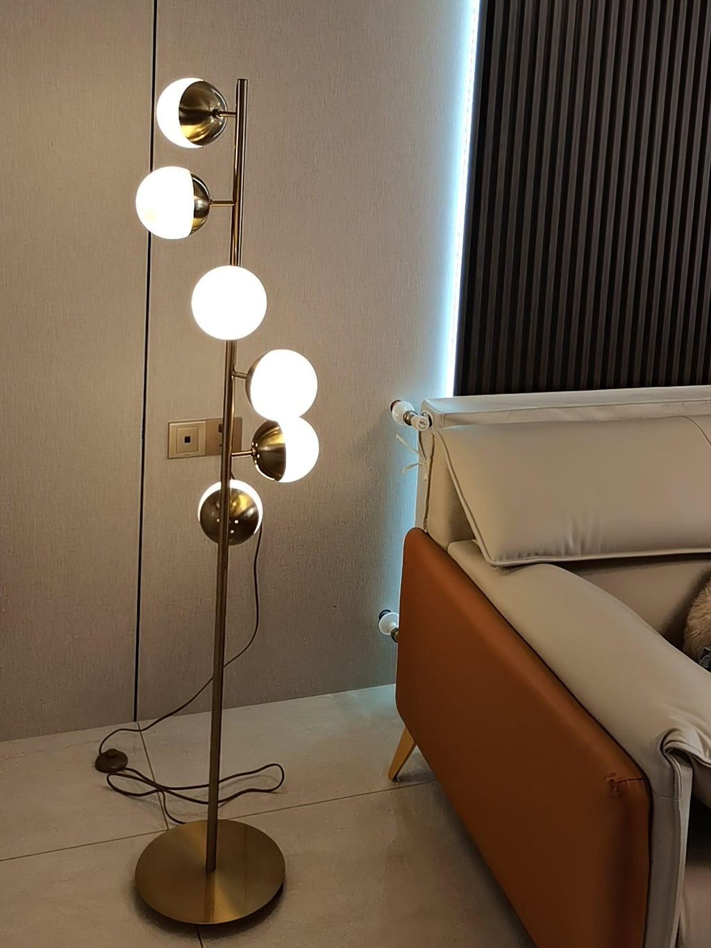 Elara LED Boom Lamp With Glass Orbs On Golden Pole | Snurv