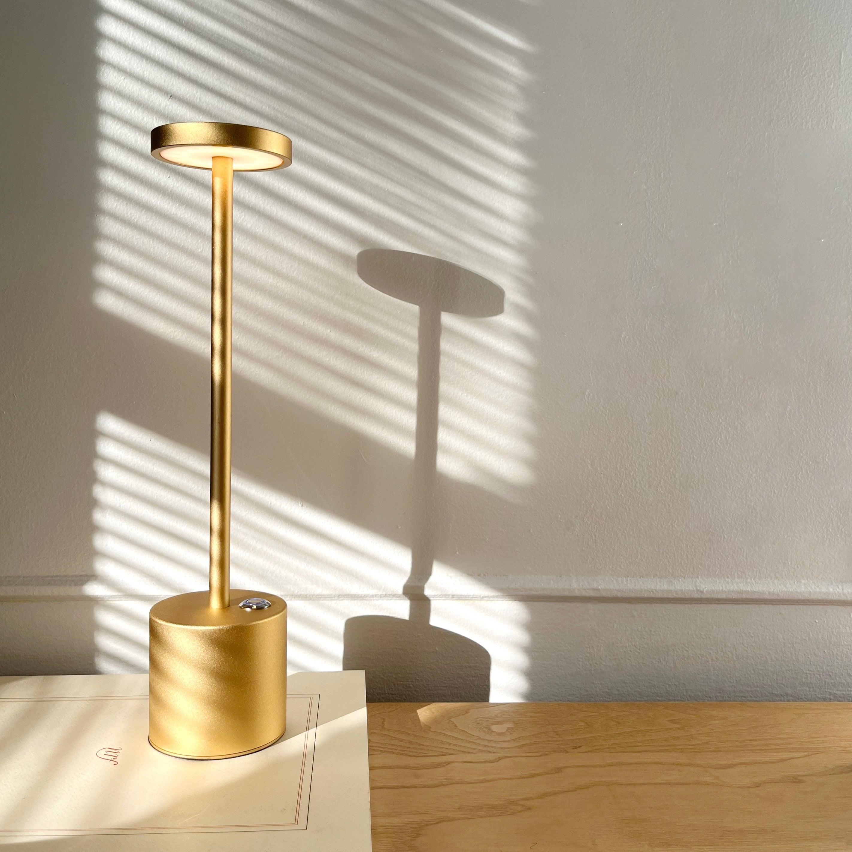 Harbor Cordless LED Table Lamp | Knesse