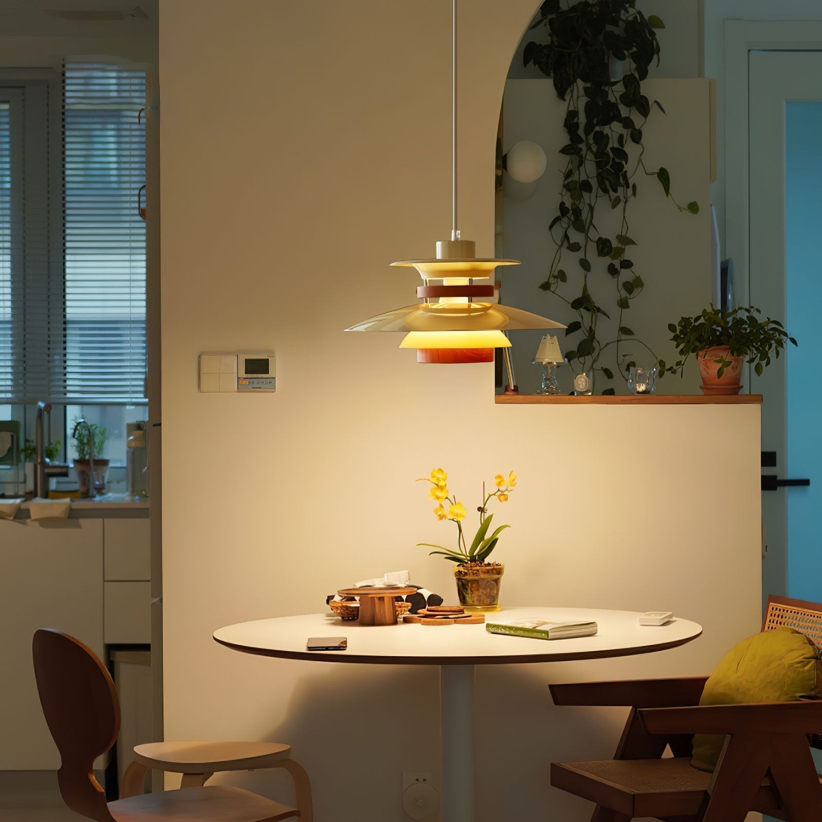 Astraea Pendant Light With Timeless Elegance And Warm Glow | Snurv