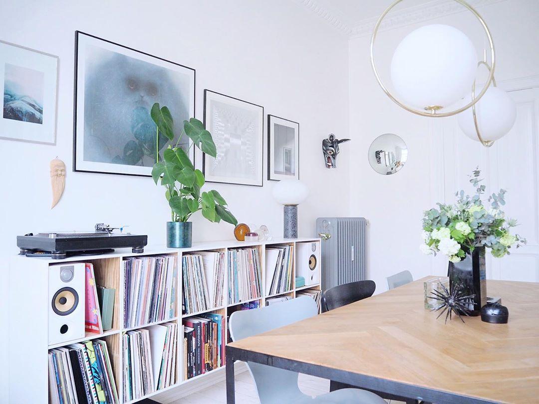 Astraea Modern Pendant Lamp for Elegant Living Spaces | Snurv