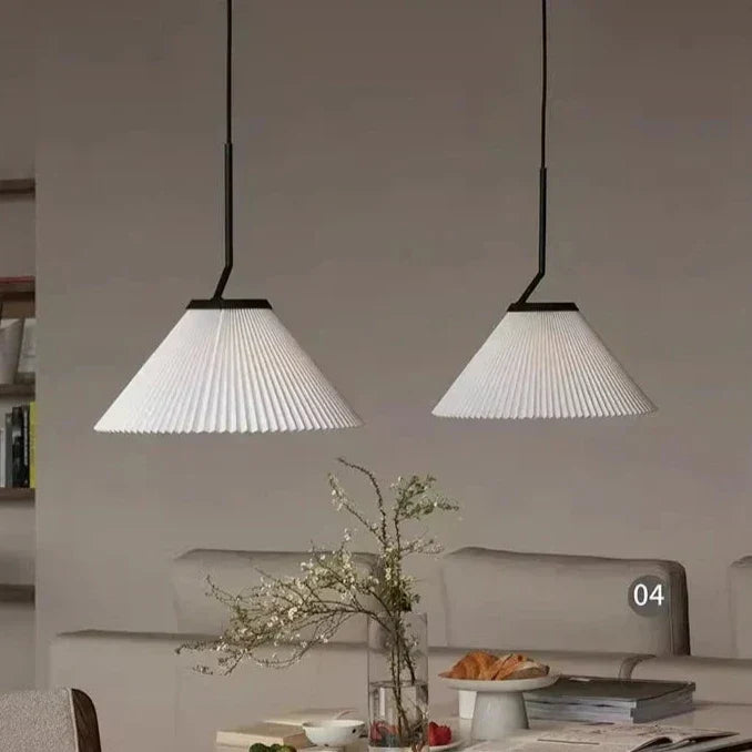 Velora Cream Pleated Pendant Lamp With Warm Light And Soft Scandinavian Style | Snurv