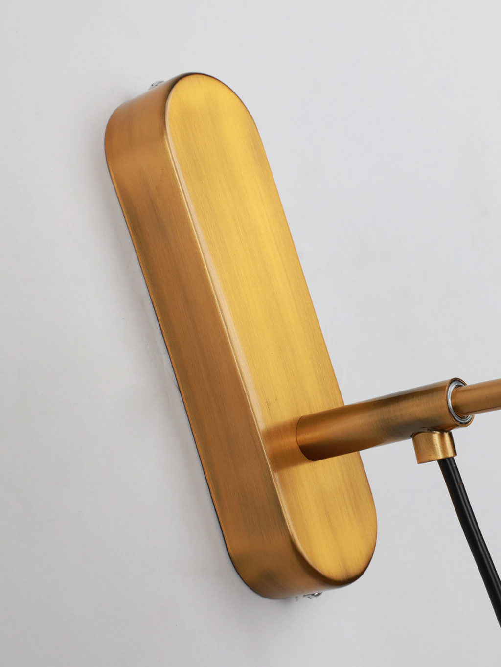 Alora Wall Sconce With Stand | Knesse