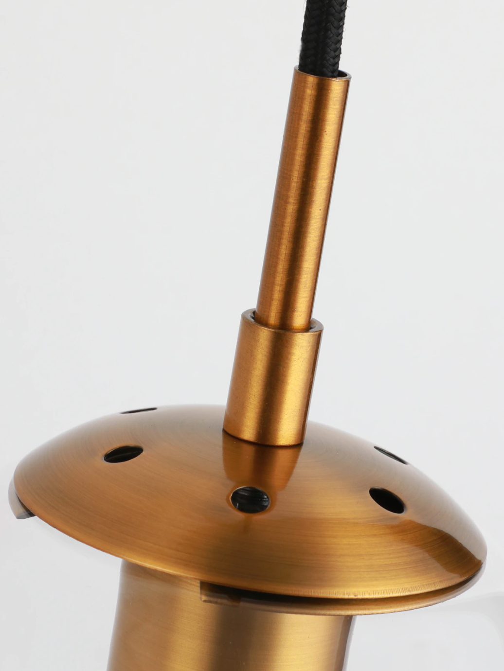 Aurena Suspended Wall Sconce | Knesse