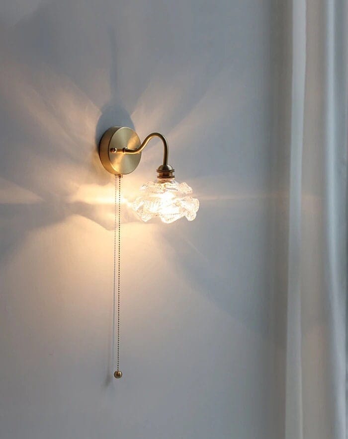 Mariselle Layered Glass Flower Wall Light in Vintage Style with Bulb Included | Knesse