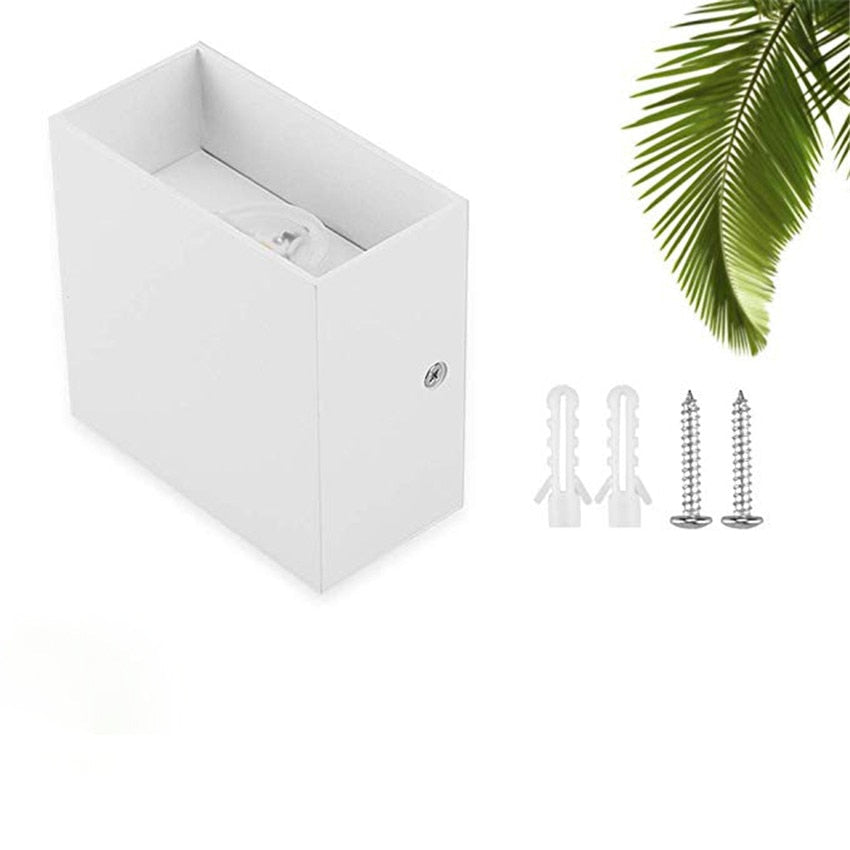 Kavren | Metal Cube LED Wall Sconce | Knesse