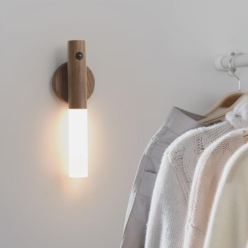 LumaCharge USB Rechargeable Wall Light | Knesse