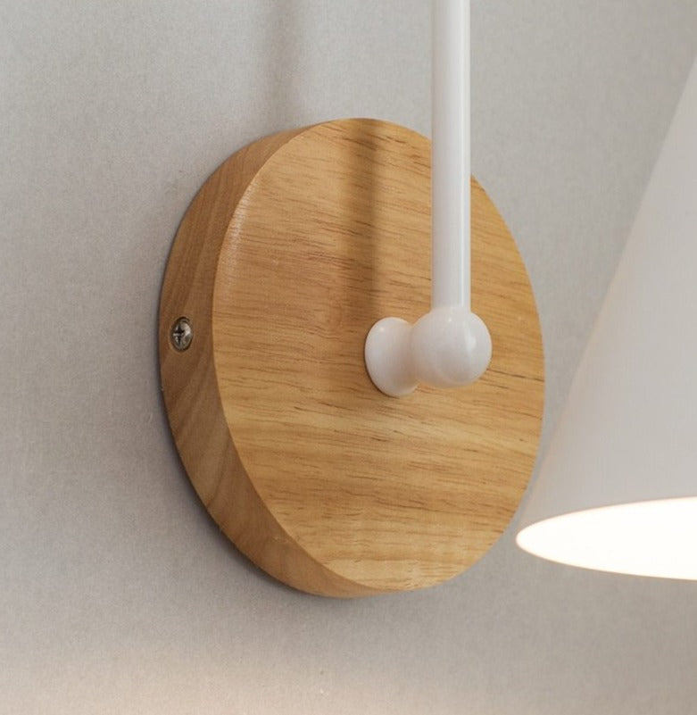 Maris | Curved Wood and Metal Wall Sconce | Knesse